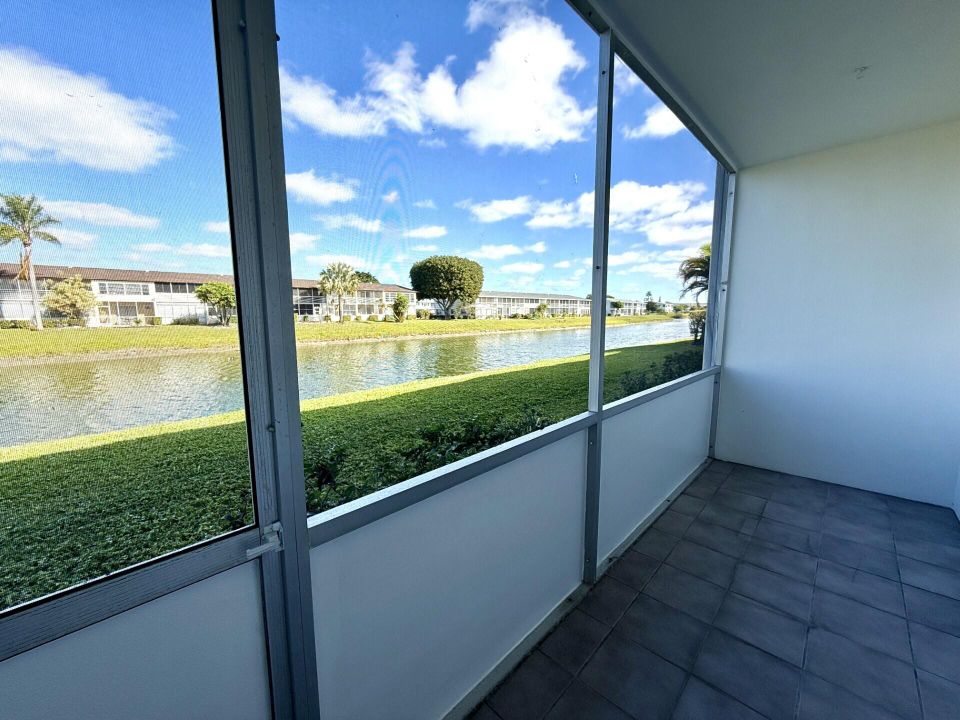 For Rent: $1,595 (1 beds, 1 baths, 585 Square Feet)