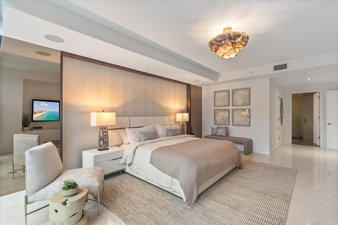 For Sale: $2,750,000 (2 beds, 2 baths, 1990 Square Feet)