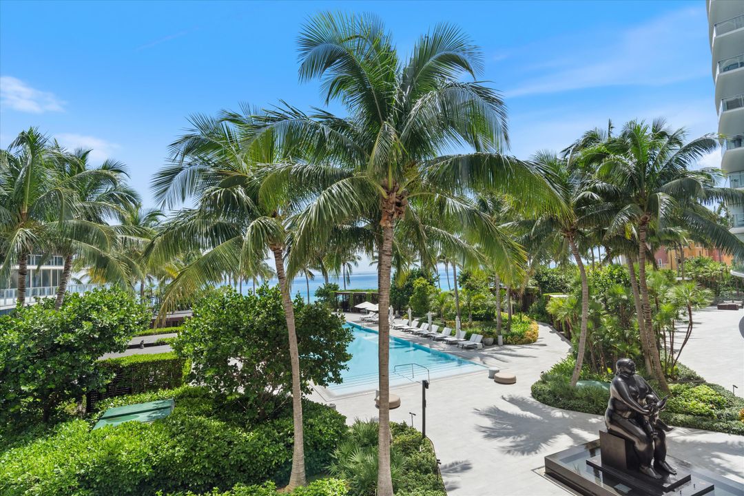 For Sale: $2,750,000 (2 beds, 2 baths, 1990 Square Feet)