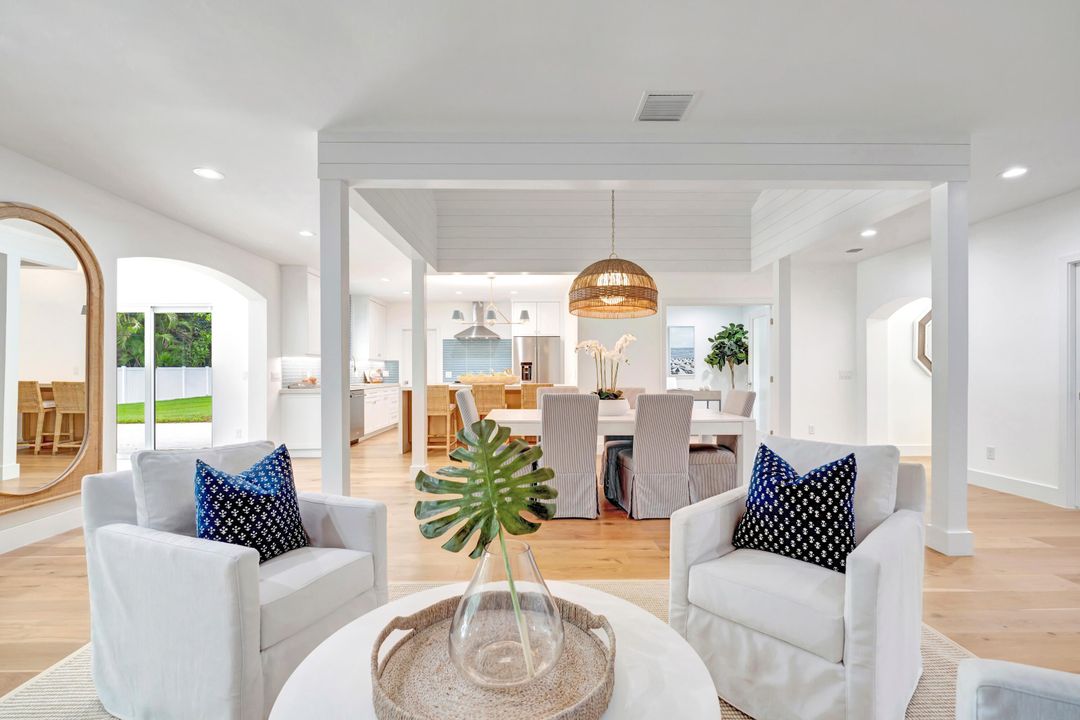 For Sale: $1,589,000 (4 beds, 3 baths, 2317 Square Feet)