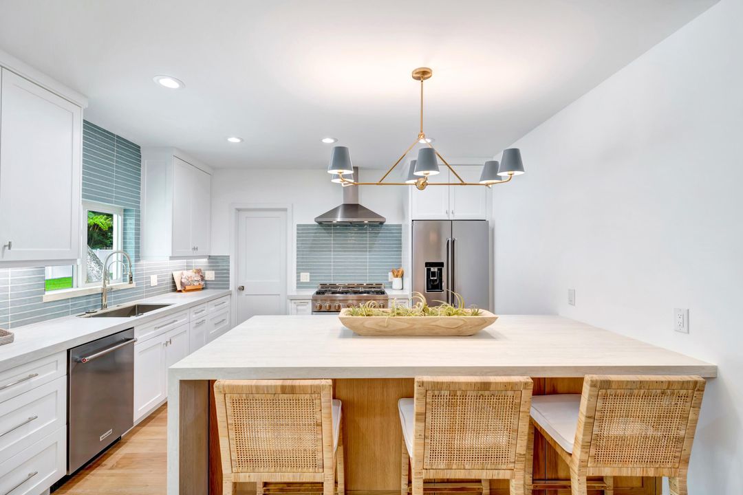 For Sale: $1,589,000 (4 beds, 3 baths, 2317 Square Feet)