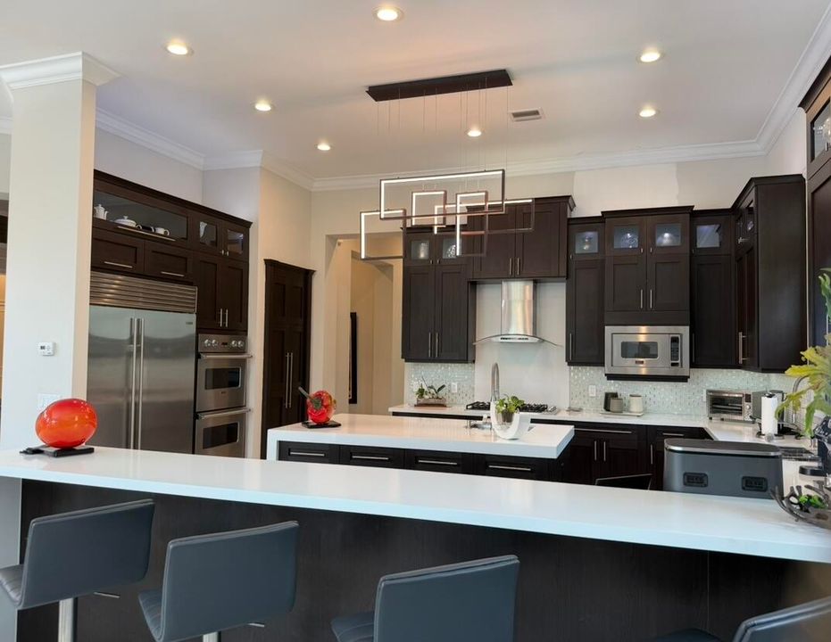 待售: $2,879,000 (5 贝兹, 6 浴室, 4800 平方英尺)