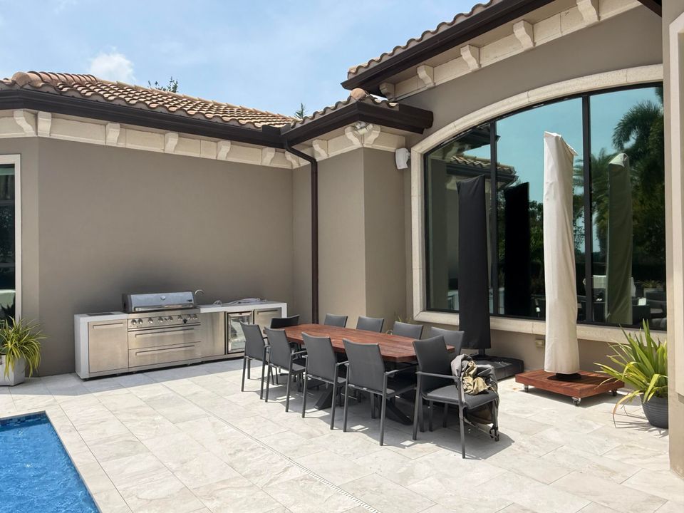 待售: $2,879,000 (5 贝兹, 6 浴室, 4800 平方英尺)