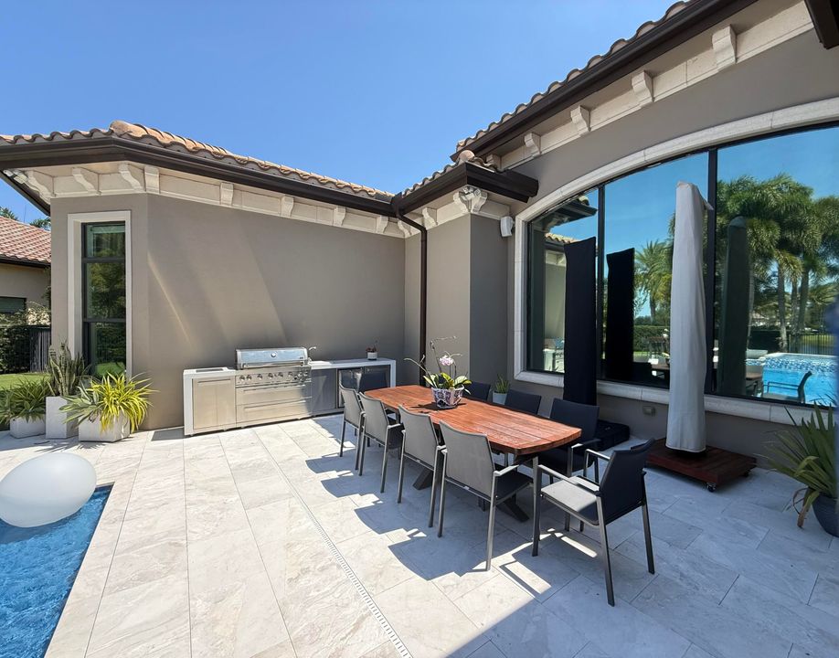 待售: $2,879,000 (5 贝兹, 6 浴室, 4800 平方英尺)