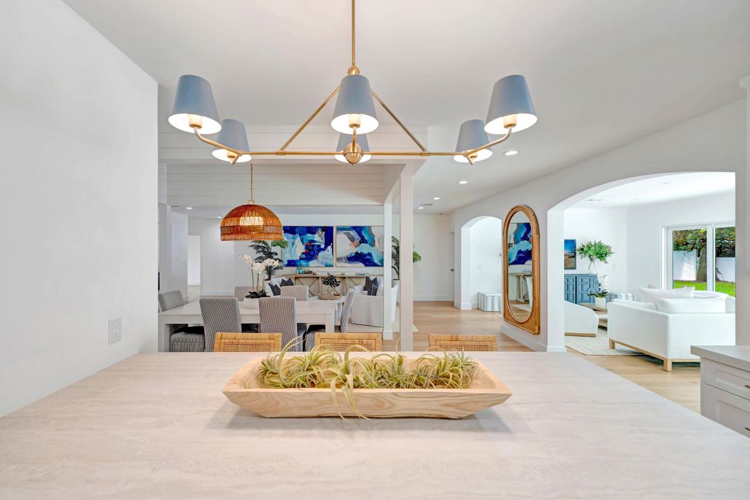 For Sale: $1,589,000 (4 beds, 3 baths, 2317 Square Feet)