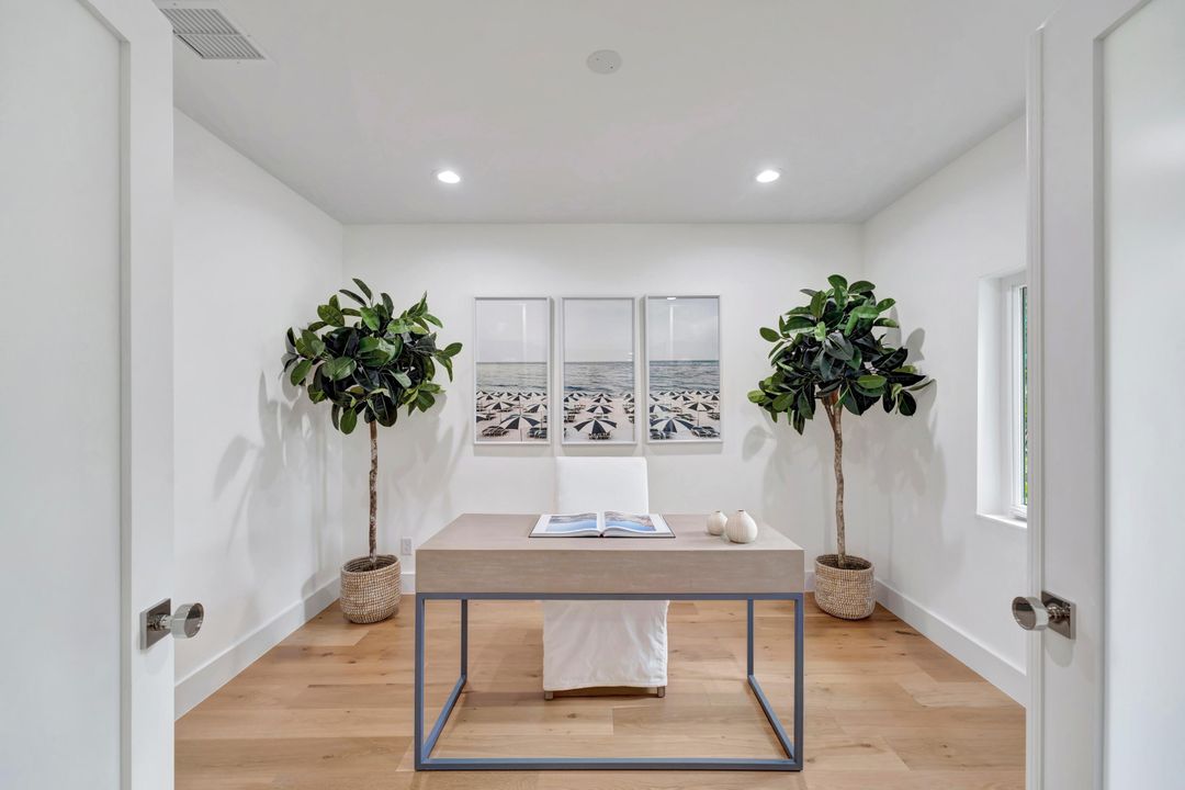 For Sale: $1,589,000 (4 beds, 3 baths, 2317 Square Feet)