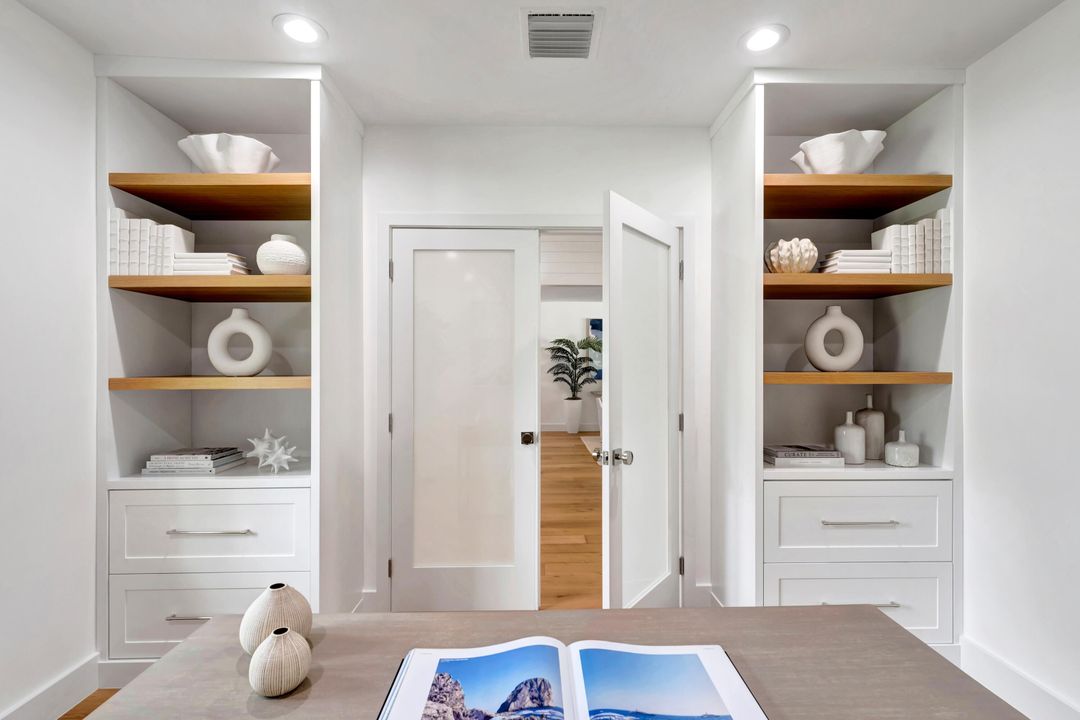 For Sale: $1,589,000 (4 beds, 3 baths, 2317 Square Feet)