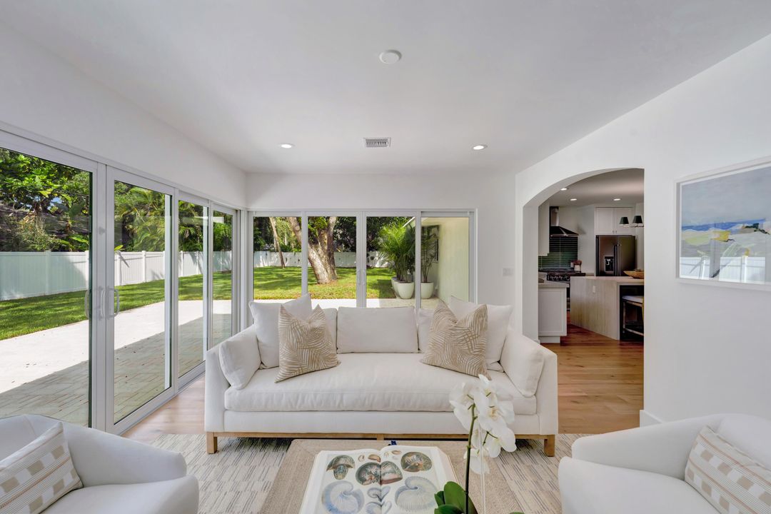 For Sale: $1,589,000 (4 beds, 3 baths, 2317 Square Feet)