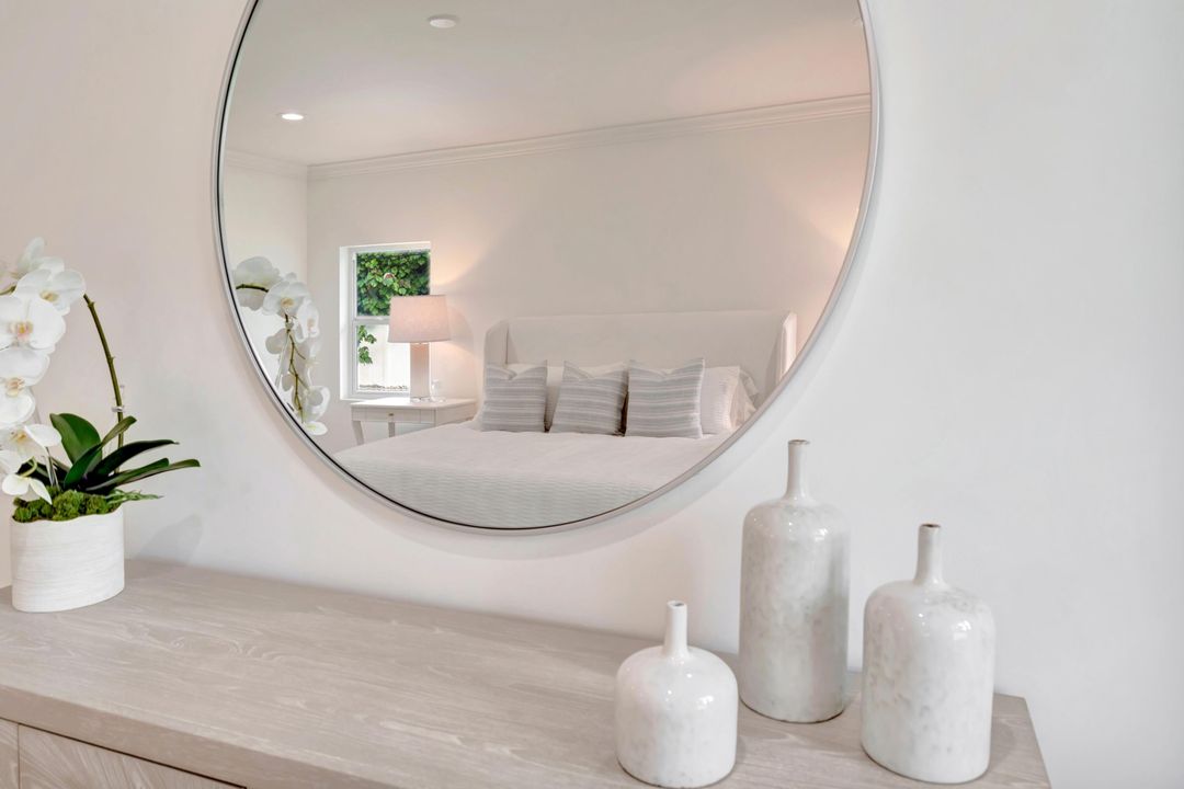 For Sale: $1,589,000 (4 beds, 3 baths, 2317 Square Feet)