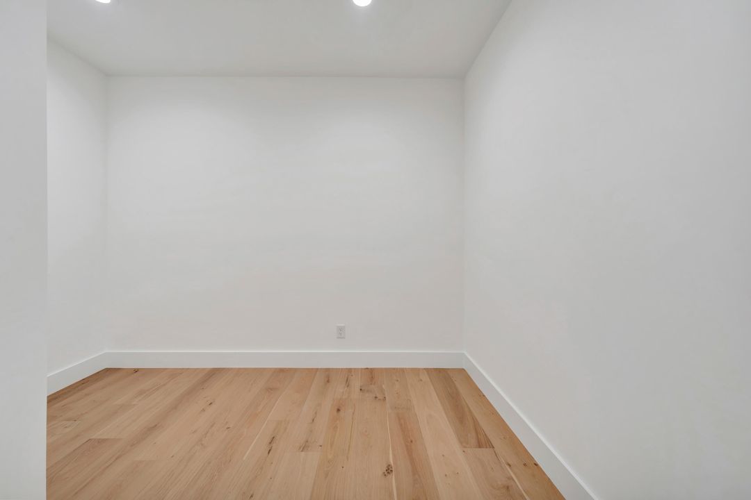 For Sale: $1,589,000 (4 beds, 3 baths, 2317 Square Feet)