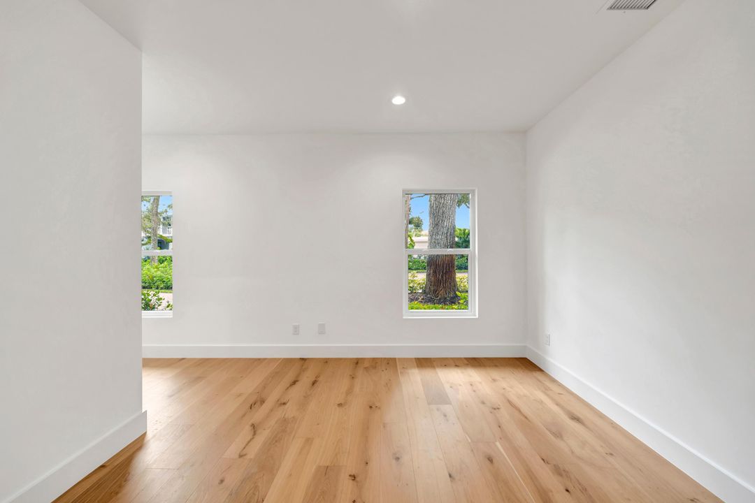 For Sale: $1,589,000 (4 beds, 3 baths, 2317 Square Feet)