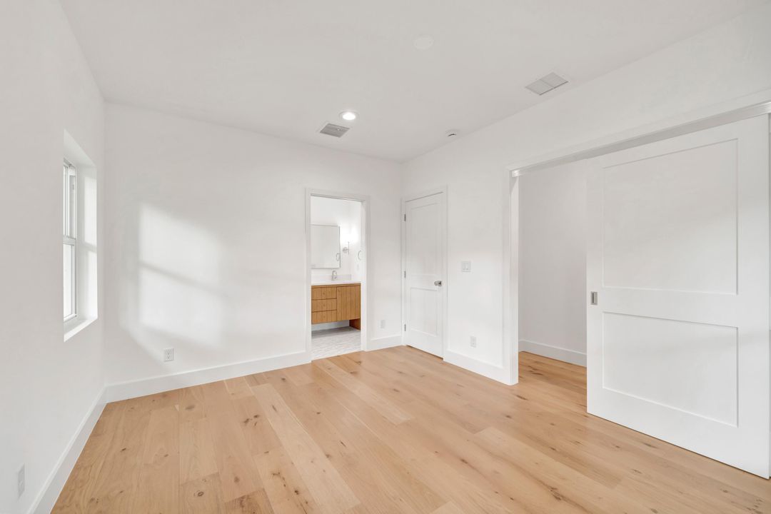 For Sale: $1,589,000 (4 beds, 3 baths, 2317 Square Feet)