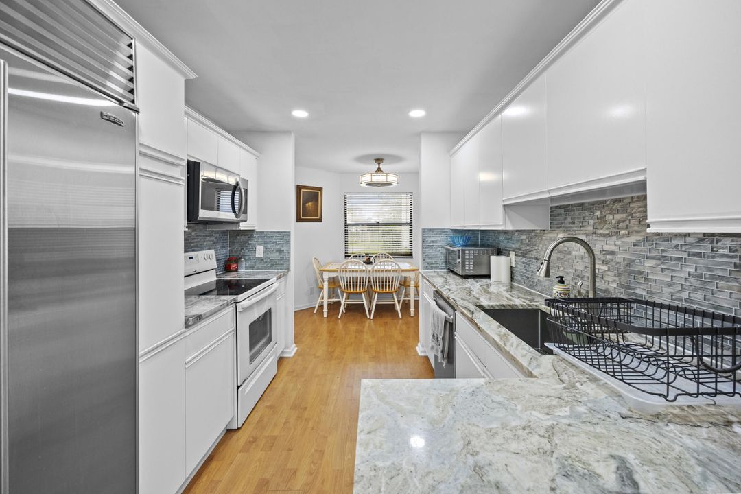 En Venta: $325,000 (2 camas, 2 baños, 1266 Pies cuadrados)