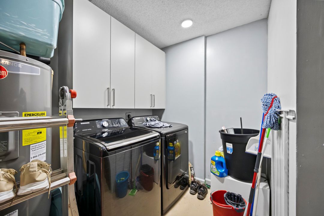 En Venta: $325,000 (2 camas, 2 baños, 1266 Pies cuadrados)