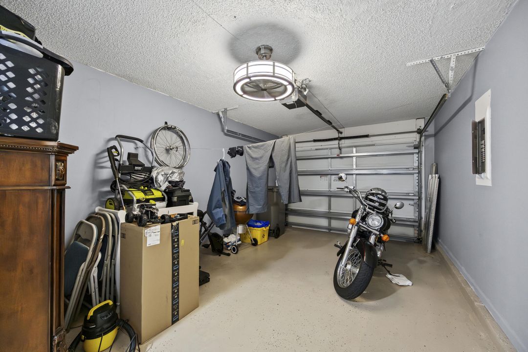 En Venta: $325,000 (2 camas, 2 baños, 1266 Pies cuadrados)