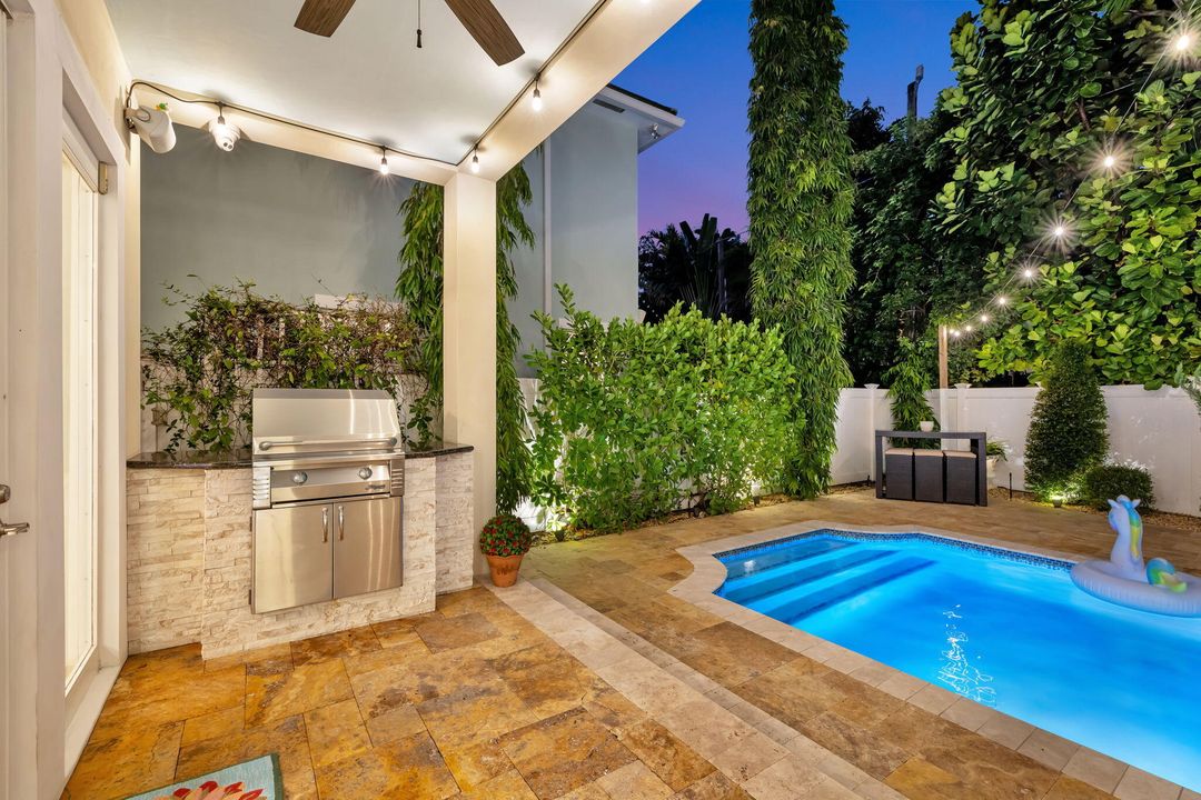 For Rent: $14,000 (5 beds, 4 baths, 3407 Square Feet)