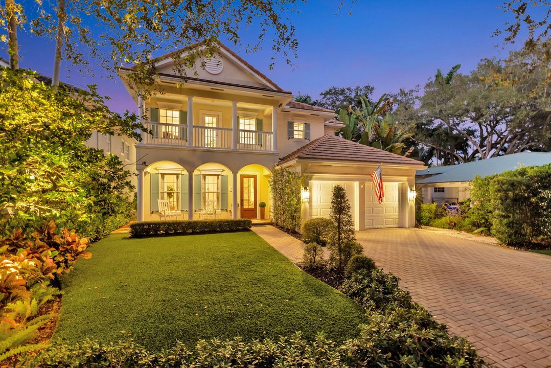 For Rent: $14,000 (5 beds, 4 baths, 3407 Square Feet)