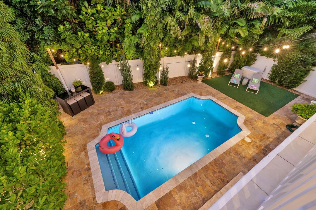 For Rent: $14,000 (5 beds, 4 baths, 3407 Square Feet)