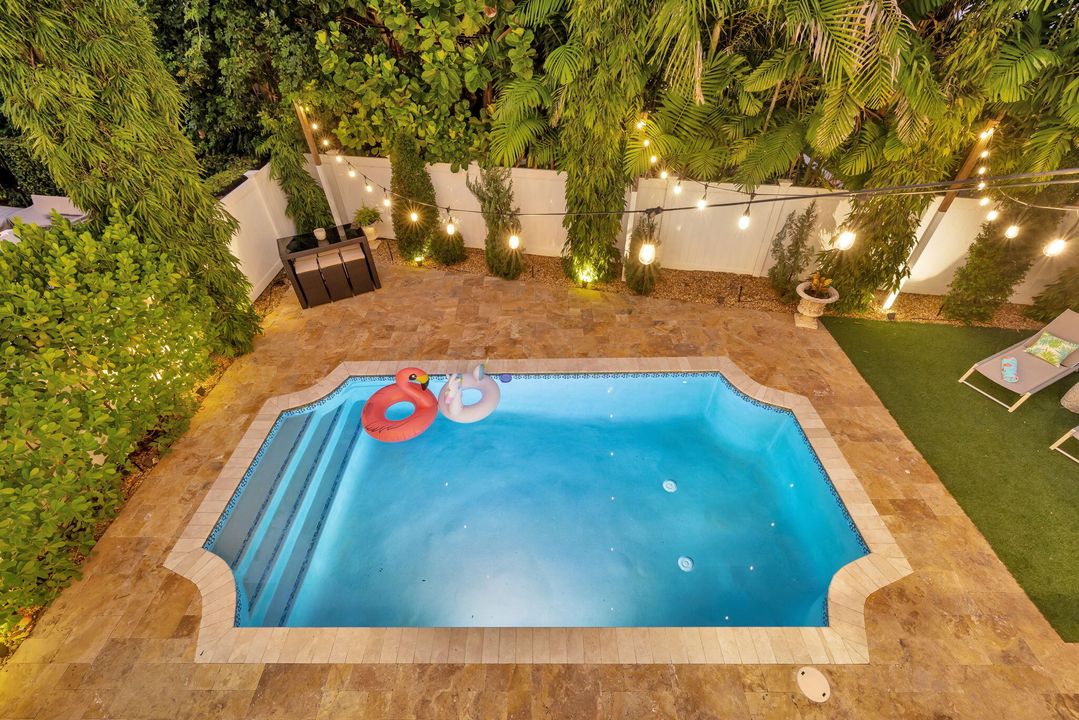 For Rent: $14,000 (5 beds, 4 baths, 3407 Square Feet)