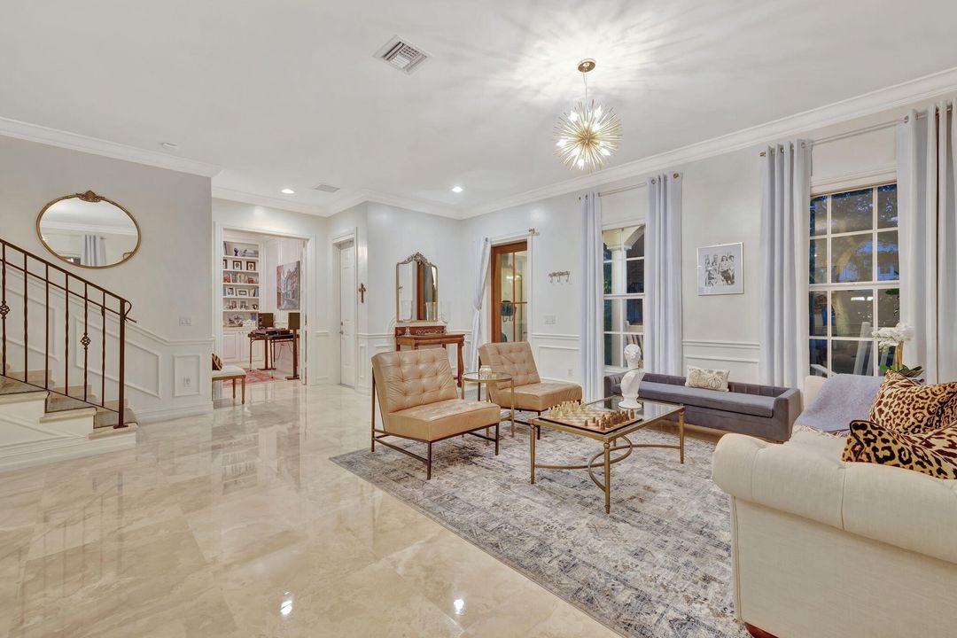 For Rent: $14,000 (5 beds, 4 baths, 3407 Square Feet)