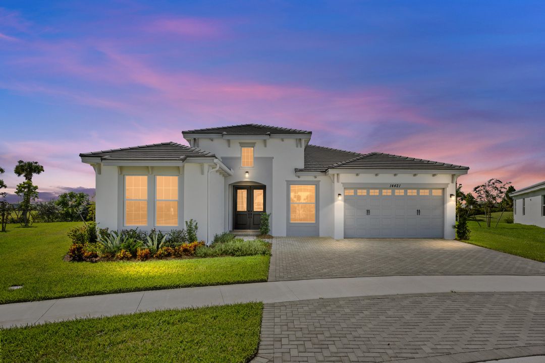 出租: $4,800 (5 贝兹, 4 浴室, 3172 平方英尺)