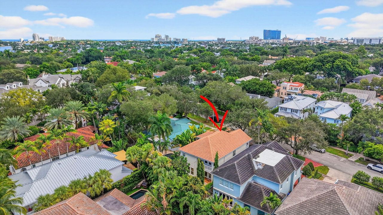 For Rent: $14,000 (5 beds, 4 baths, 3407 Square Feet)