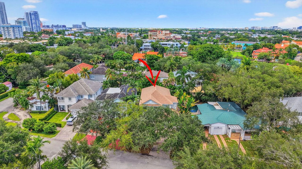 For Rent: $14,000 (5 beds, 4 baths, 3407 Square Feet)