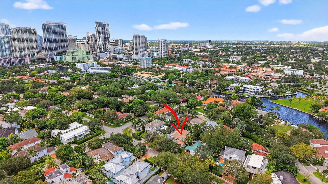 For Rent: $14,000 (5 beds, 4 baths, 3407 Square Feet)