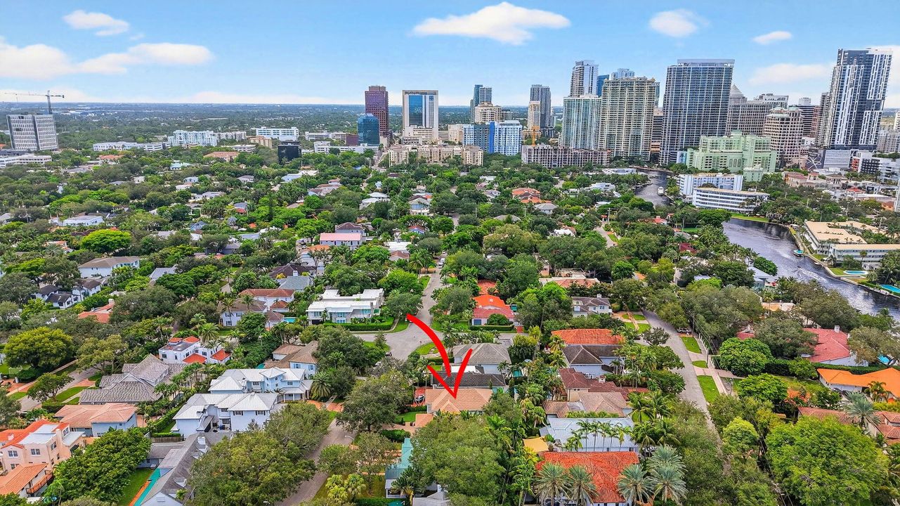 For Rent: $14,000 (5 beds, 4 baths, 3407 Square Feet)