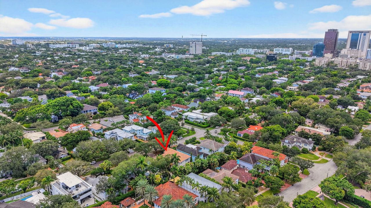 For Rent: $14,000 (5 beds, 4 baths, 3407 Square Feet)