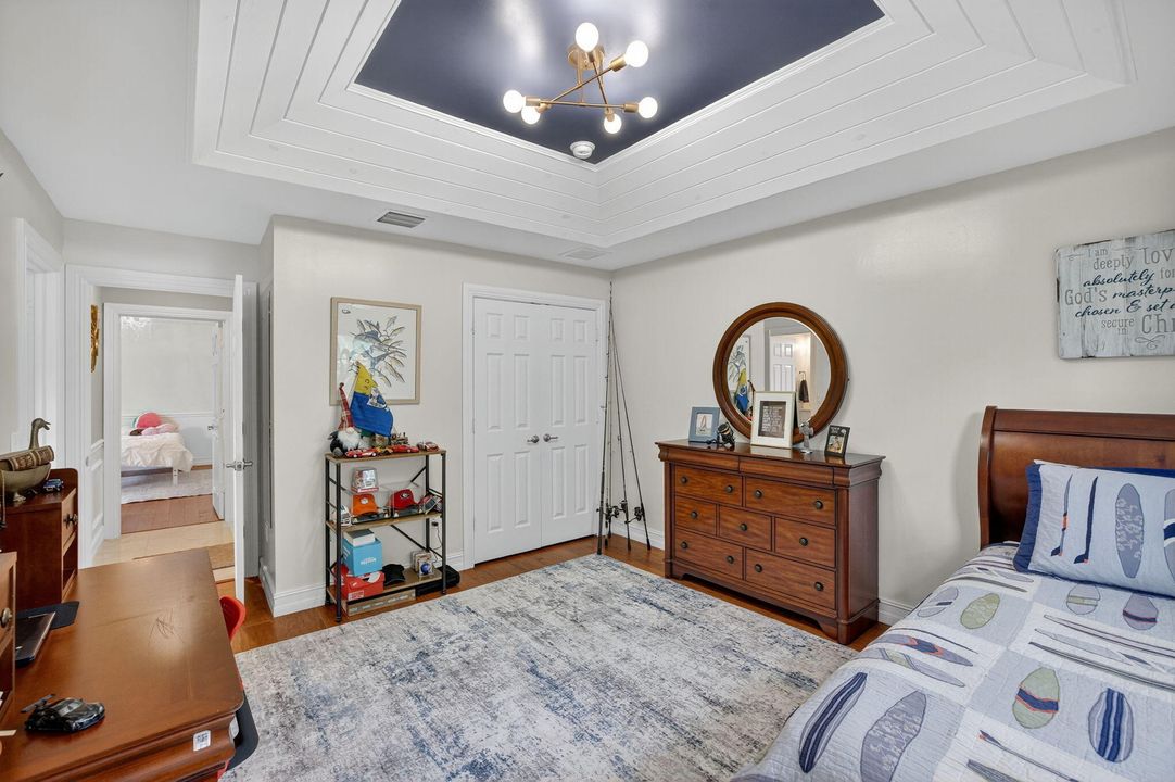 For Rent: $14,000 (5 beds, 4 baths, 3407 Square Feet)