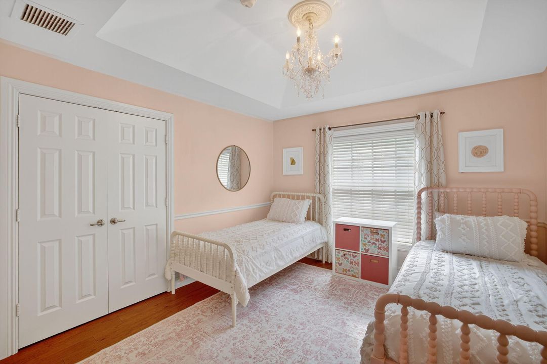 For Rent: $14,000 (5 beds, 4 baths, 3407 Square Feet)