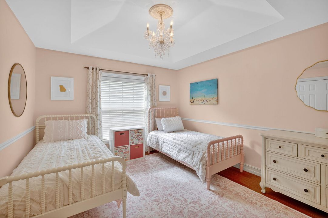 For Rent: $14,000 (5 beds, 4 baths, 3407 Square Feet)