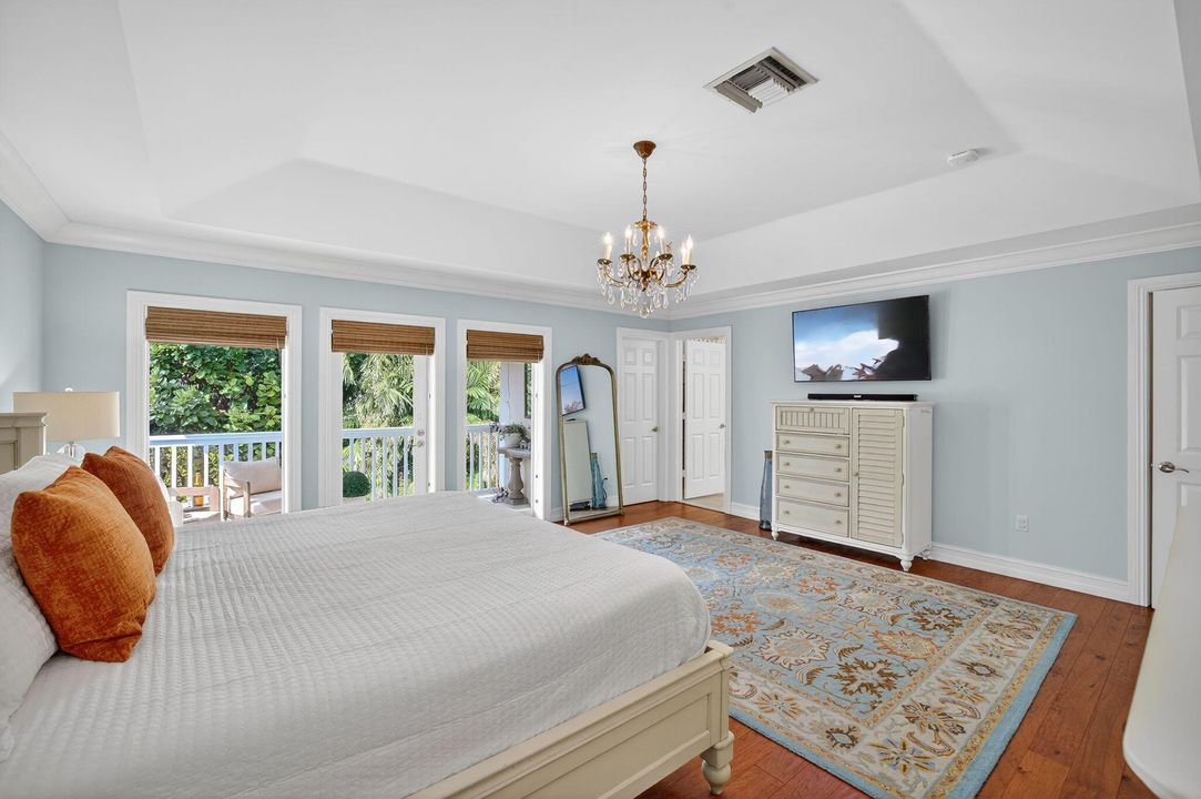 For Rent: $14,000 (5 beds, 4 baths, 3407 Square Feet)