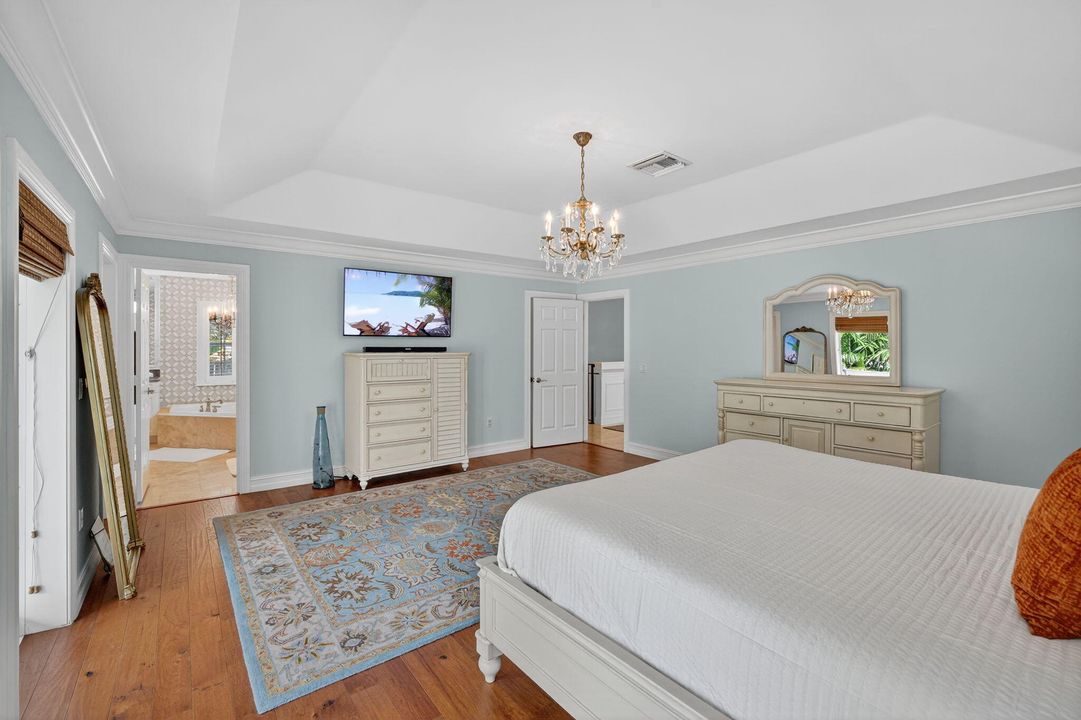 For Rent: $14,000 (5 beds, 4 baths, 3407 Square Feet)