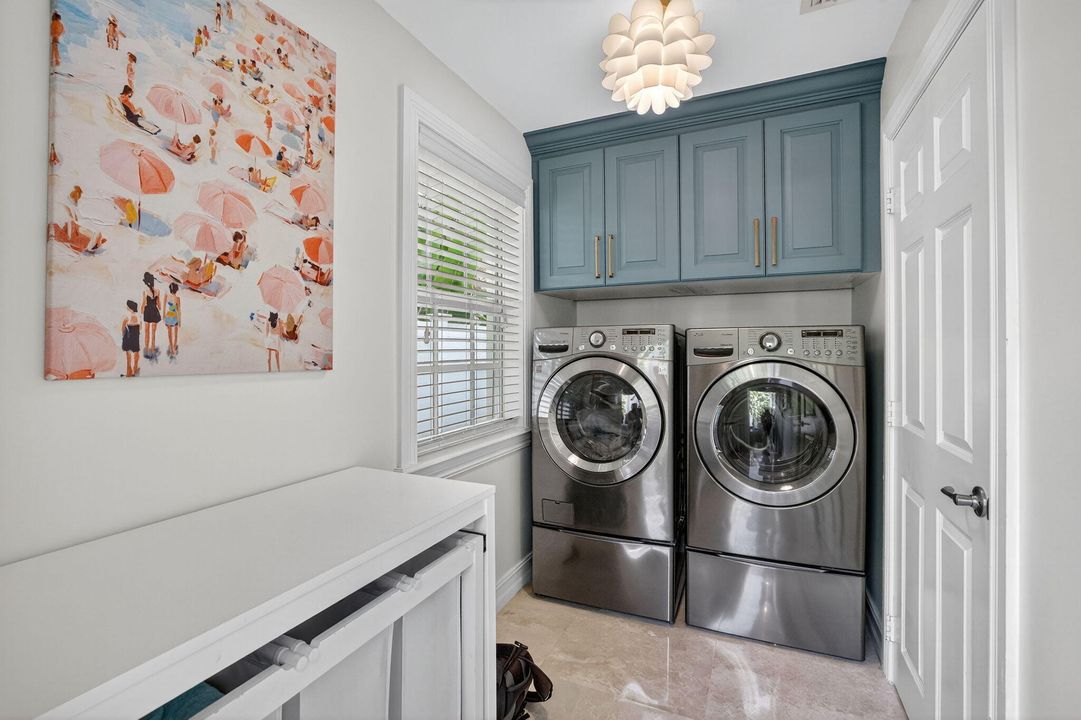 For Rent: $14,000 (5 beds, 4 baths, 3407 Square Feet)