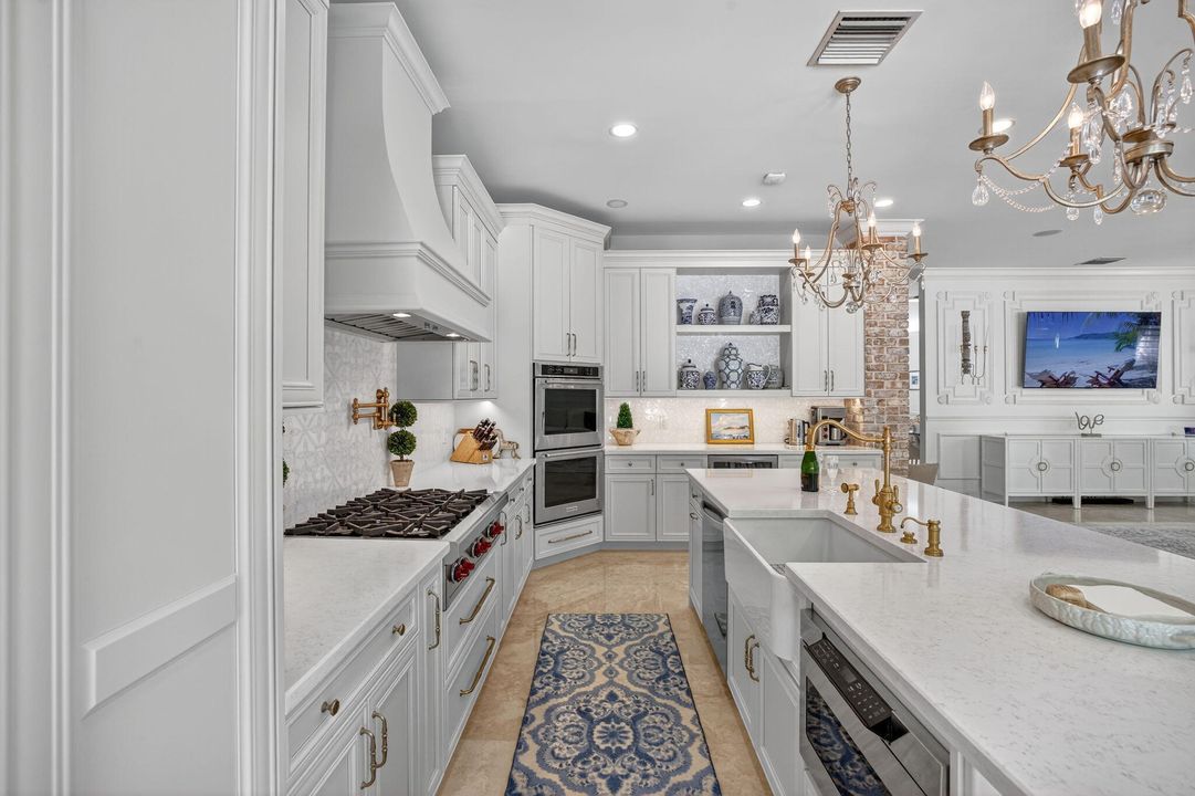 For Rent: $14,000 (5 beds, 4 baths, 3407 Square Feet)