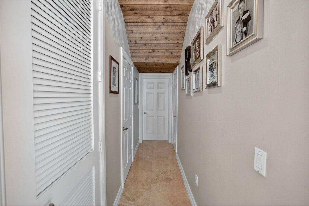 For Rent: $14,000 (5 beds, 4 baths, 3407 Square Feet)