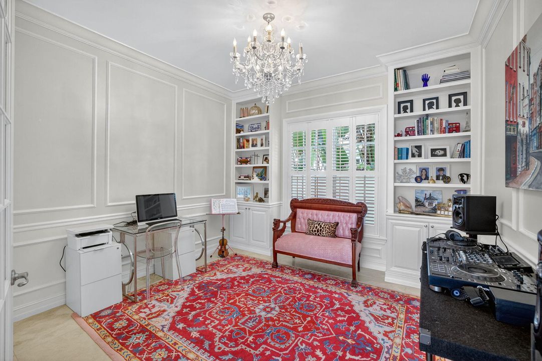 For Rent: $14,000 (5 beds, 4 baths, 3407 Square Feet)