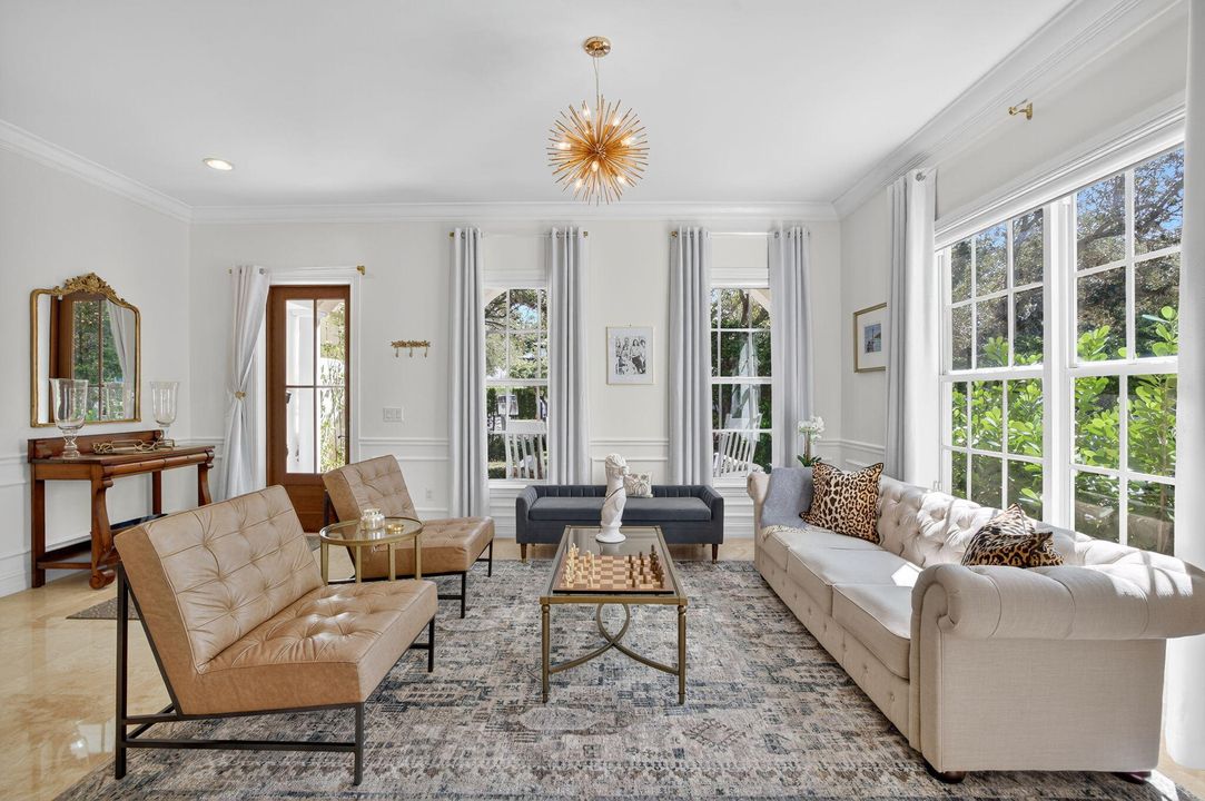 For Rent: $14,000 (5 beds, 4 baths, 3407 Square Feet)