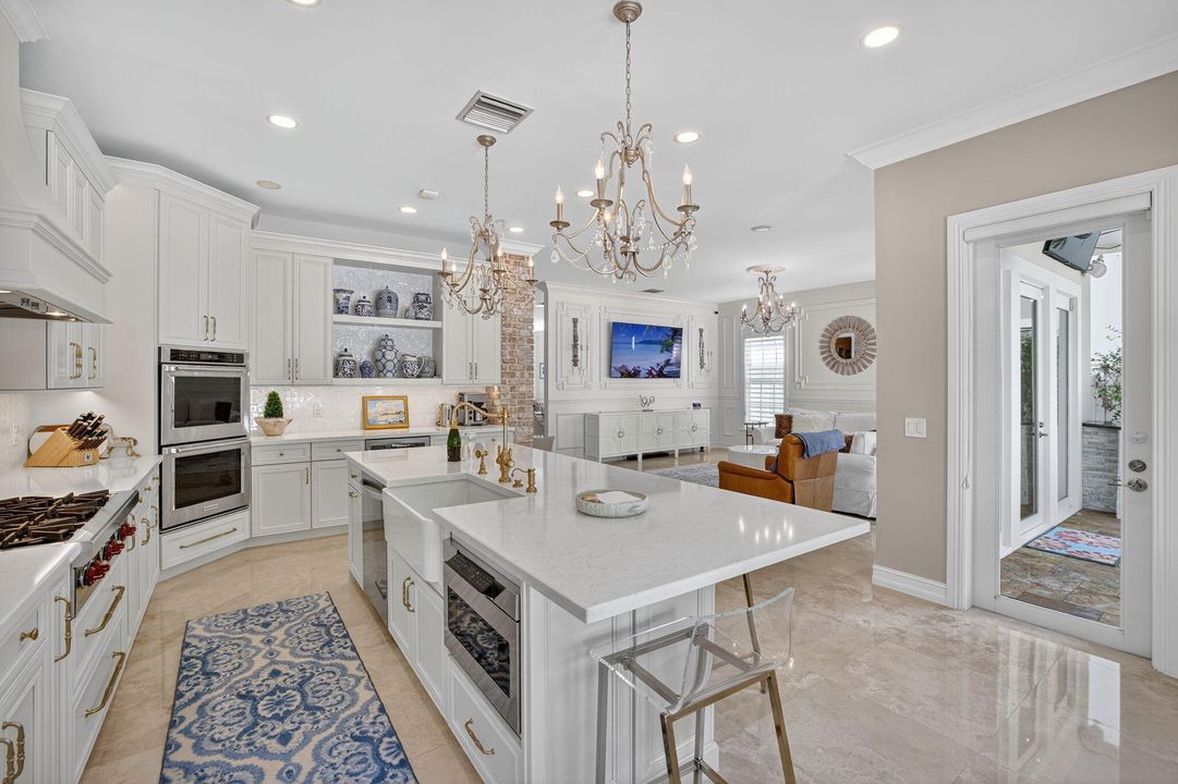 For Rent: $14,000 (5 beds, 4 baths, 3407 Square Feet)