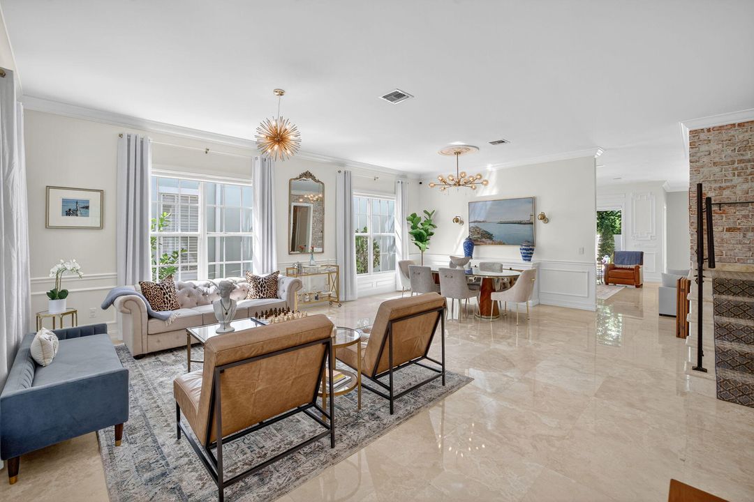 For Rent: $14,000 (5 beds, 4 baths, 3407 Square Feet)