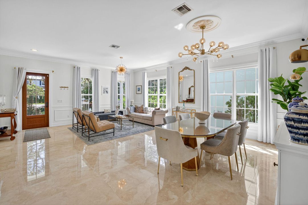 For Rent: $14,000 (5 beds, 4 baths, 3407 Square Feet)