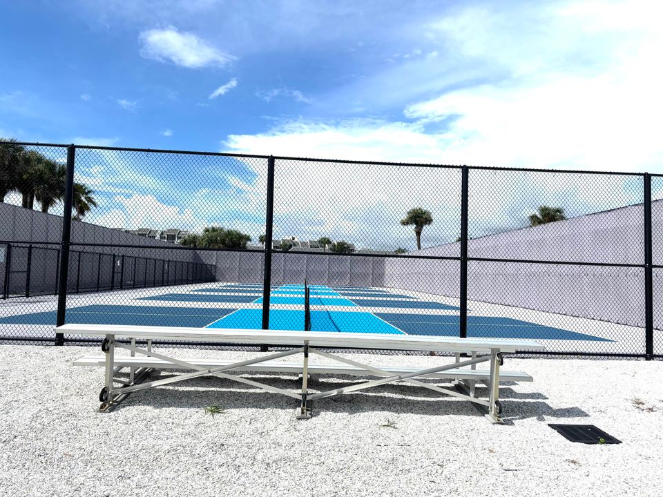 На продажу: $239,000 (1 спален, 1 ванн, 788 Квадратных фут)