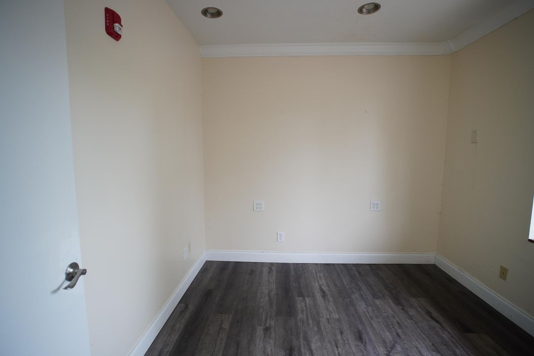 На продажу: $3,400 (0 спален, 0 ванн, 9460 Квадратных фут)