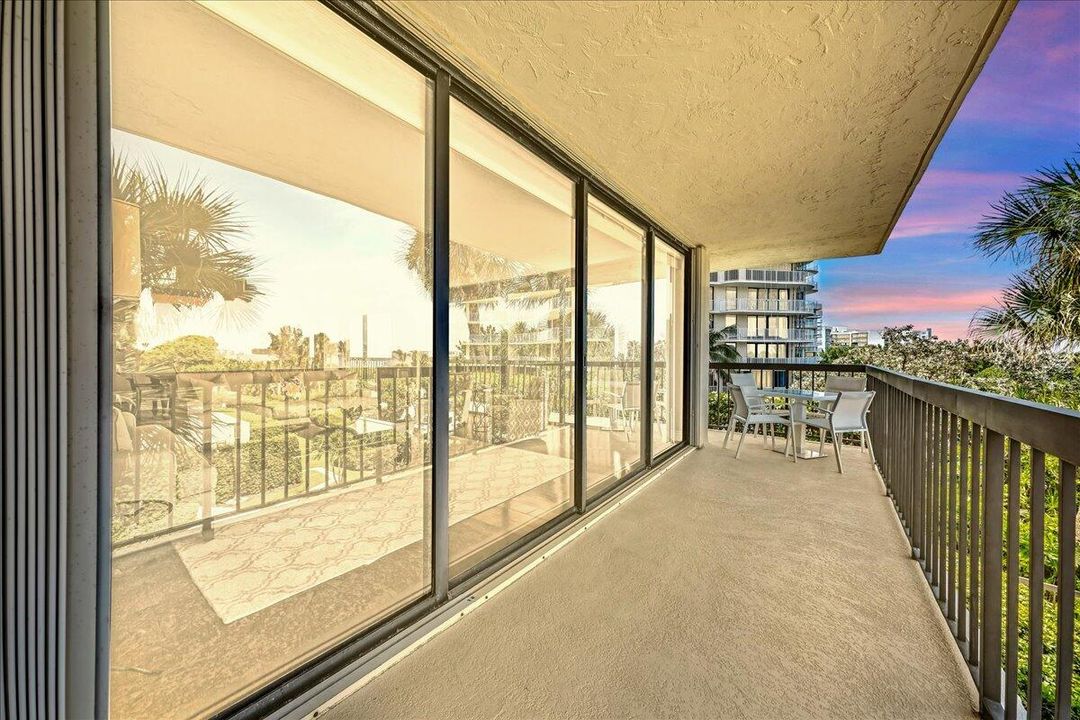 Activo con contrato: $1,500,000 (3 camas, 3 baños, 2145 Pies cuadrados)