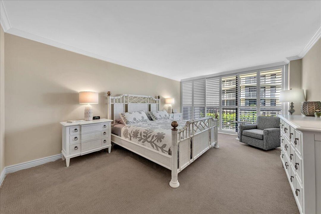 Activo con contrato: $1,500,000 (3 camas, 3 baños, 2145 Pies cuadrados)