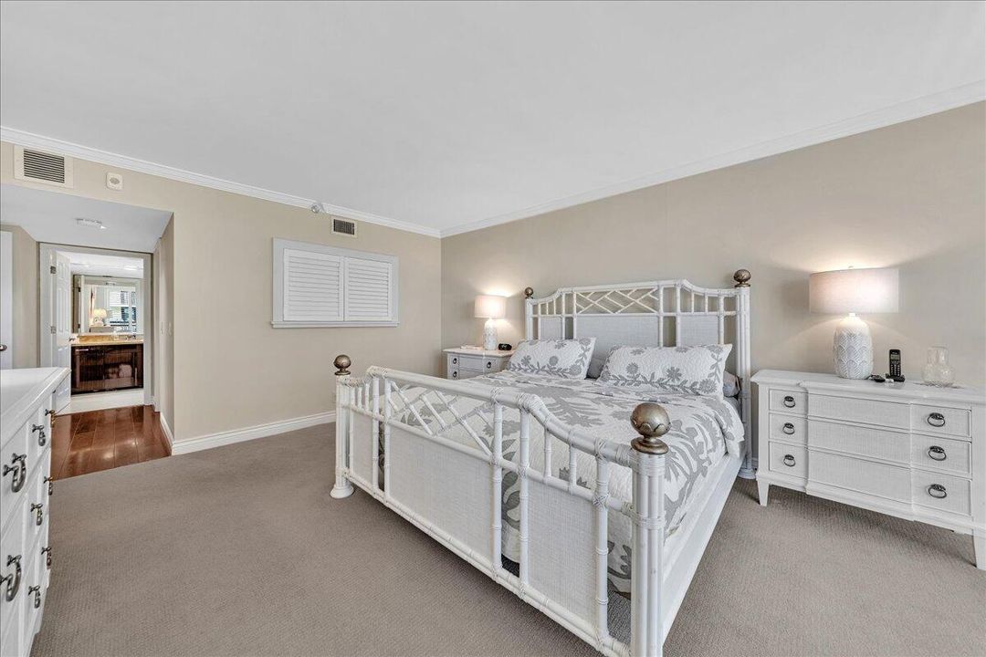 Activo con contrato: $1,500,000 (3 camas, 3 baños, 2145 Pies cuadrados)