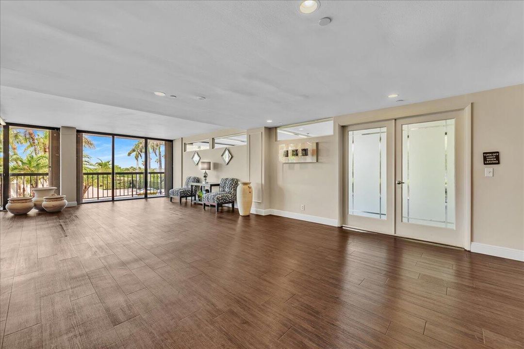 Activo con contrato: $1,500,000 (3 camas, 3 baños, 2145 Pies cuadrados)