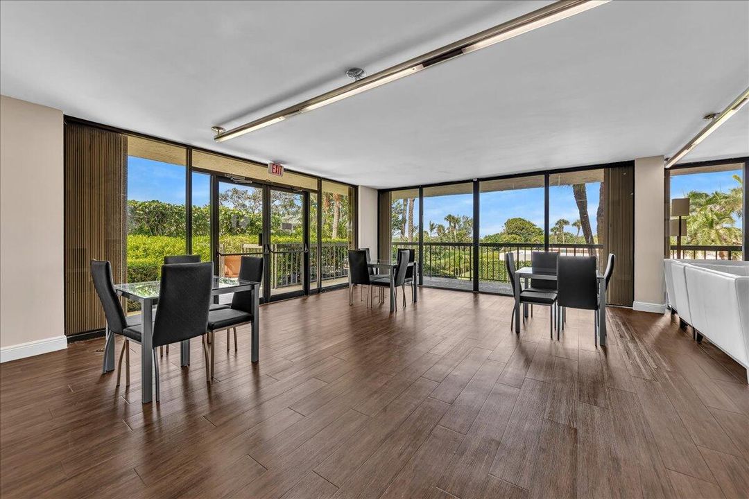 Activo con contrato: $1,500,000 (3 camas, 3 baños, 2145 Pies cuadrados)